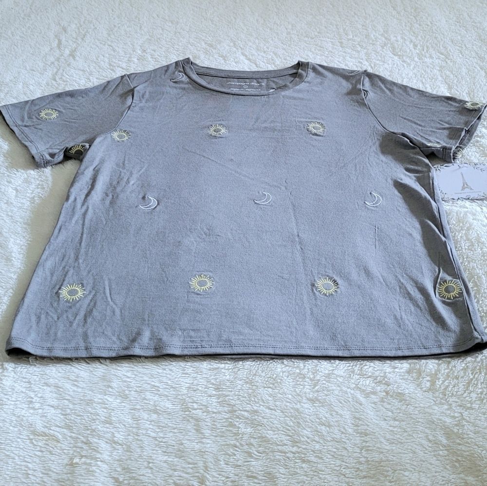 Champagne🍾 Dreams😴 Moon🌙 and Sun☀️ Tee👕 - NWT - Picture 7 of 12